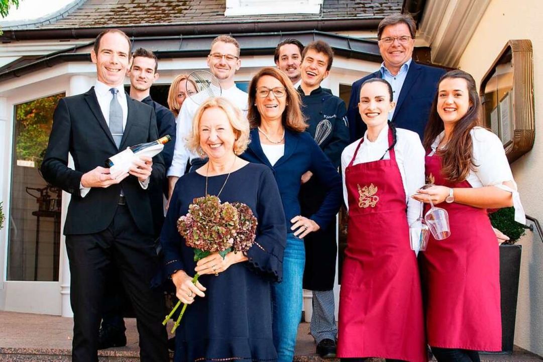 Toni Schlegel und das Team des Greiffenegg Schlssle  | Foto: Schlegel Gastronomie