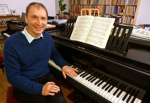 Michael Donkel ist in der Region vielb...; meistens ist er am Klavier zu hren.  | Foto: Roswitha Frey
