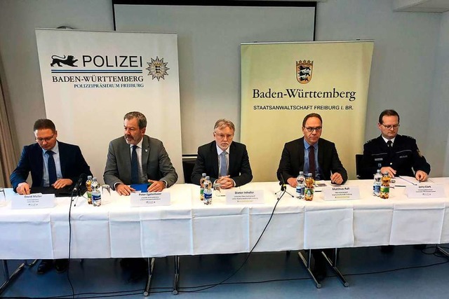 Polizei und Staatsanwaltschaft informi...and der Ermittlungen im Mordfall Haid.  | Foto: Joachim Rderer