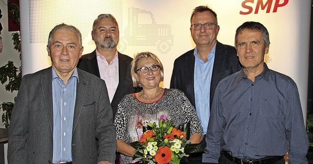 Eugen Baumer, Maria Bodynek und Erich ...) und Char Zawadzinski (hinten links).  | Foto: Mario Schneberg