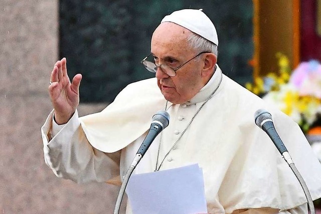Papst Franziskus bei seiner Rede am Sonntag in Nagasaki.  | Foto: VINCENZO PINTO (AFP)