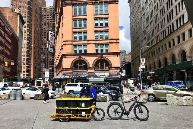 Autos kommen in New York nicht mehr vo...ansporte mit Technik aus dem Breisgau.  | Foto: Gregg Zuman Revolution Rickshaws