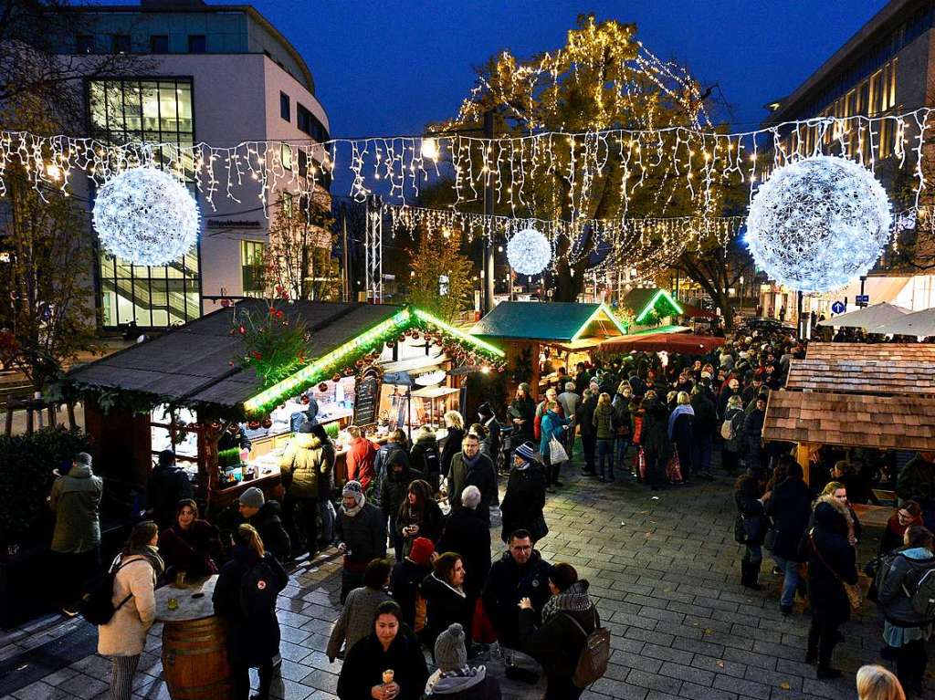 Start in die Adventszeit: Der Freiburger Weihnachtsmarkt 2019