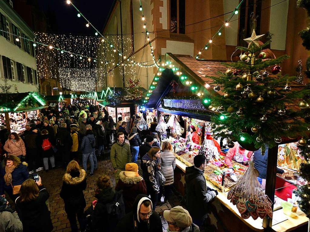 Start in die Adventszeit: Der Freiburger Weihnachtsmarkt 2019