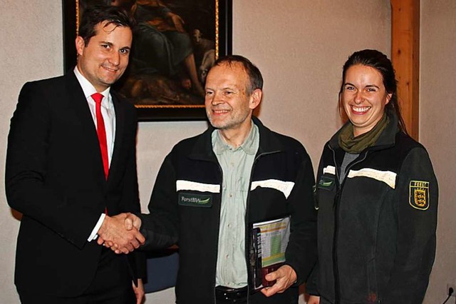 Brgermeister Martin Rupp (l.) verabsc...begrt Nachfolgerin Laura Hempelmann.  | Foto: Mario Schneberg