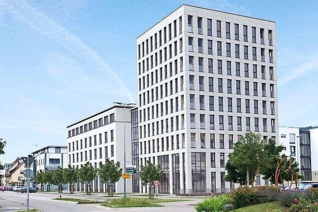 Vor den Toren Freiburgs soll ein neunstöckiges Vier-Sterne-Hotel entstehen