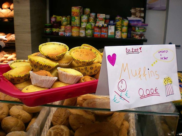 Schler haben Muffins gebacken, von de... Tafelladen kostenlos bedienen konnte.  | Foto: Danielle Hirschberger