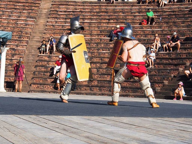 Dieses Bild eines Gladiatoren-Kampfes entstand beim Rmerfest 2016.  | Foto: Boris Burkhardt