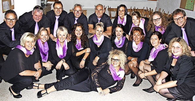 Der Chor Voices ldt zum Lichterfest i...rchplatz Glhwein, Punsch und Gebck.   | Foto: suedkurier