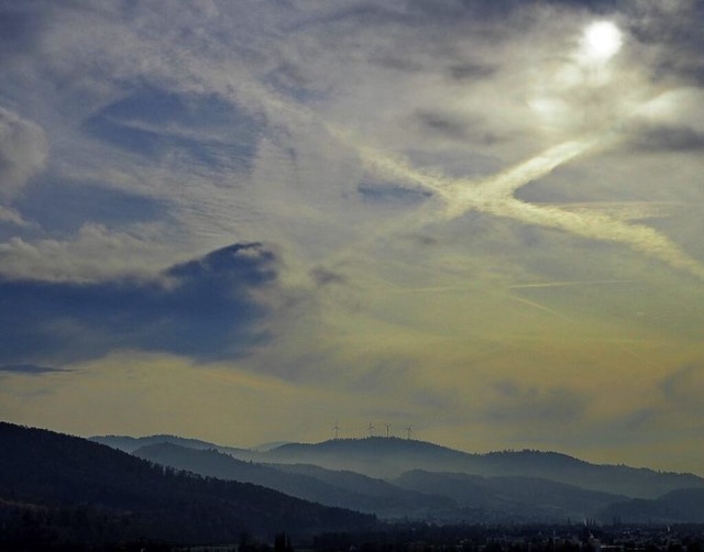 Die Sonne verschwindet hinter den Wolken.  | Foto: Bettina Bizer-Polidori