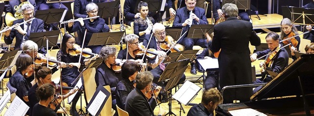 Das Oberrheinische Sinfonieorchester L...ert-Konzert in der Wehrer Stadthalle.   | Foto: Roswitha Frey