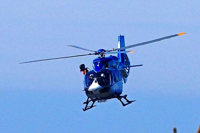 Ein Helikopter der Polizei im Einsatz (Symbolbild).  | Foto: Susanne Gilg