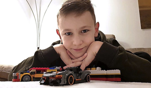 Damjan Rakoci liebt es, mit Lego zu bauen.   | Foto: Zorica Rakoci