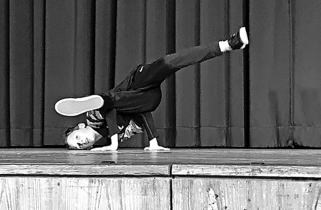 Noah liebt Breakdance. Hier ist er bei einem Auftritt zu sehen.  | Foto: Marie Neumann