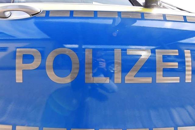 Unbekannte zerkratzen Auto in Weil am Rhein