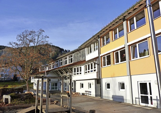 Um das Wohlergehen der Grundschule Wie...h der Frderverein mit Anschaffungen.   | Foto: Sattelberger