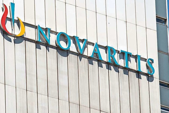 Novartis investiert Millionen in sein Werk in Stein am Rhein.  | Foto: Patrick Seeger (dpa)
