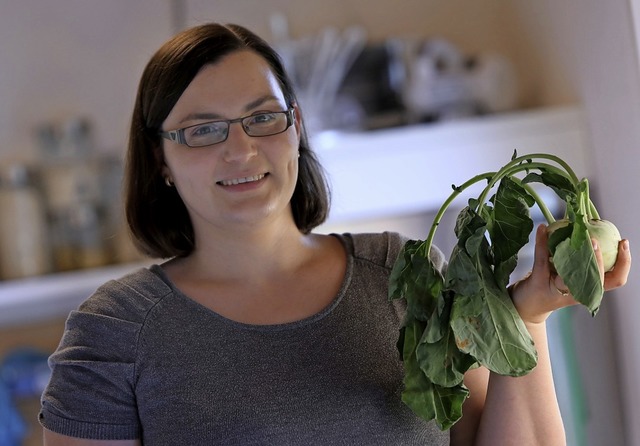 Auch wenn die Bltter des Kohlrabis sc...r Lebensmittel weggeschmissen werden.   | Foto: Christoph Breithaupt