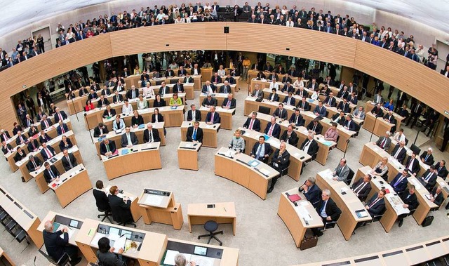 Landtagssitzung in Stuttgart  | Foto: Bernd Weissbrod