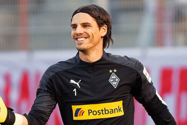 Gladbachs Keeper Yann Sommer ist die Fhrungsfigur hinter dem Tabellenfhrer.  | Foto: Soeren Stache (dpa)