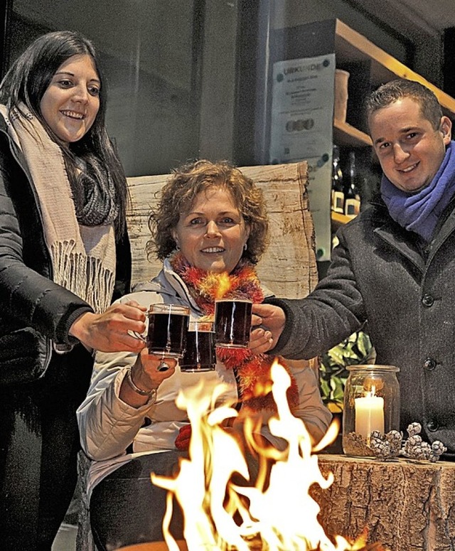 Glhwein und mehr zum Geburtstag der Vinothek   | Foto: Rolf Gehring