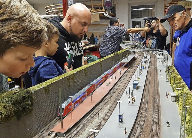 Am Wochenende hatten die Modellbahnclu...ihre Clubheime fr Besucher geffnet.   | Foto: Maja Tolsdorf