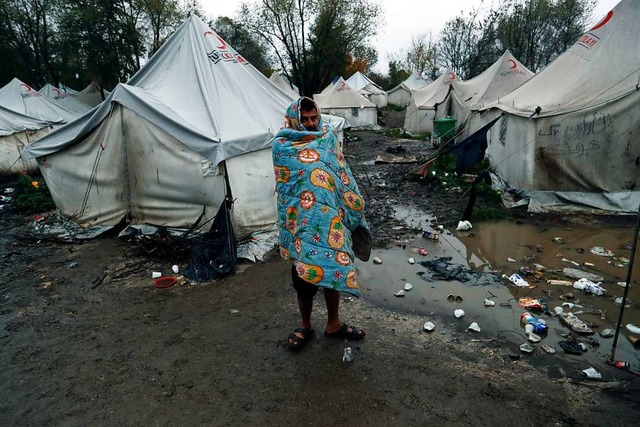 Ein Flchtlingslager in Bosnien-Herzegowina  | Foto: Darko Vojinovic (dpa)