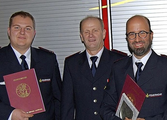 Fr ihren langjhrigen Einsatz in der ..., Roni Bucher und Tobias Eble geehrt.   | Foto: Walter Schmidt