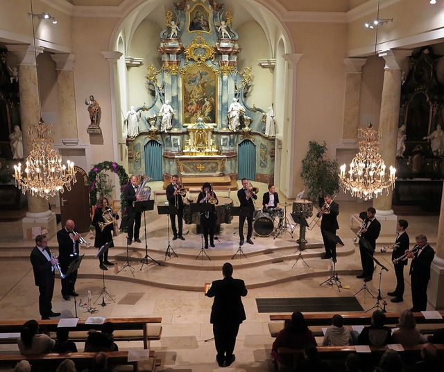 Blsermusik in Vollendung: Das Ensembl... in der Bad Krozinger Kirche St. Alban  | Foto: Dorothee Philipp