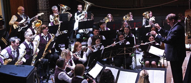 Das Hauptorchester des Musikvereins Ba...te unter der Leitung von Andreas Berg.  | Foto: Christiane Franz