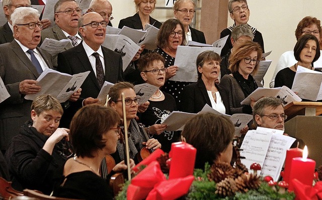 Der erste Adventsabend in der Meienheimer Kirche    | Foto: Heidi Fel