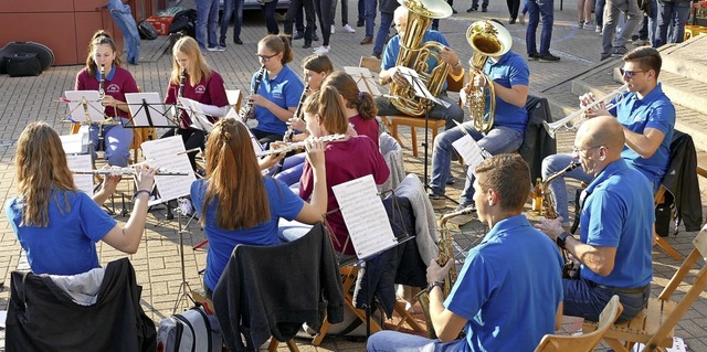 Die Jugend des Musikvereins Egringen b...ld in das Jugendorchester aufrcken.    | Foto: Ulrich Senf