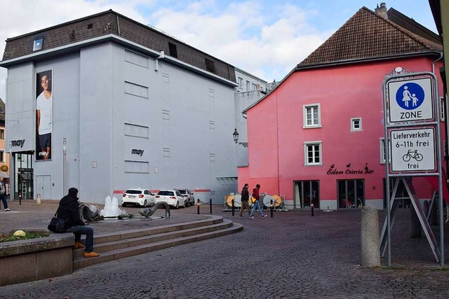 Der Spitalplatz: Eigentlich ist dort n...naugasse knnte dem Einhalt gebieten.  | Foto: Stefan Ammann