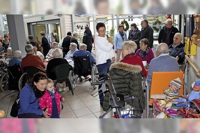 Bastelarbeiten der Senioren sind gefragt