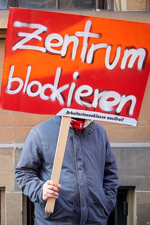 Demonstration vor dem Landesarbeitsgericht in Stuttgart am Donnerstag  | Foto: Sebastian Gollnow (dpa)