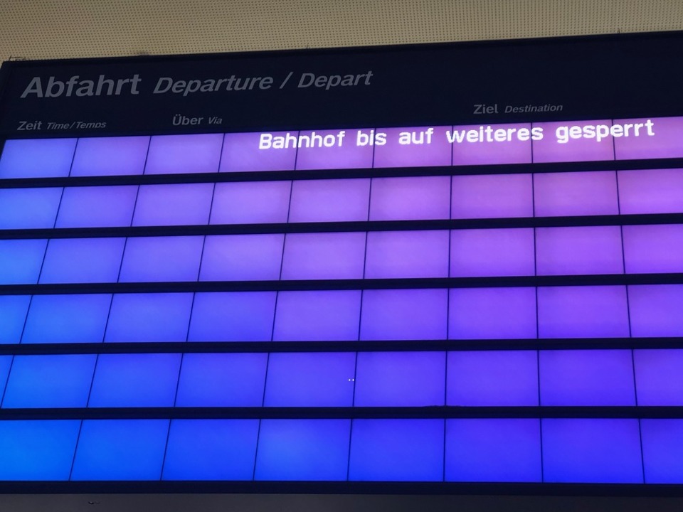 Der Zugverkehr war eingestellt.  | Foto: Joachim Rderer