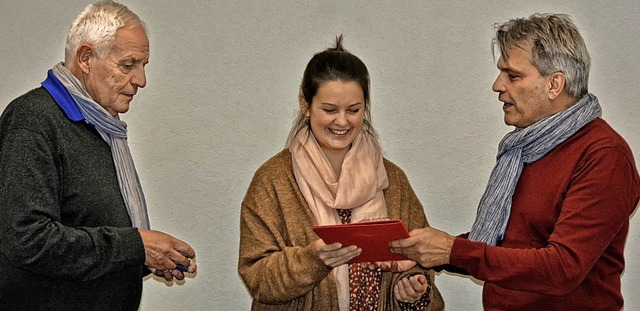 Rainer Stickelberger (links) und  Armi...izer zum zehnjhrigen Parteijubilum.   | Foto: JOACHIM G. PINKAWA              