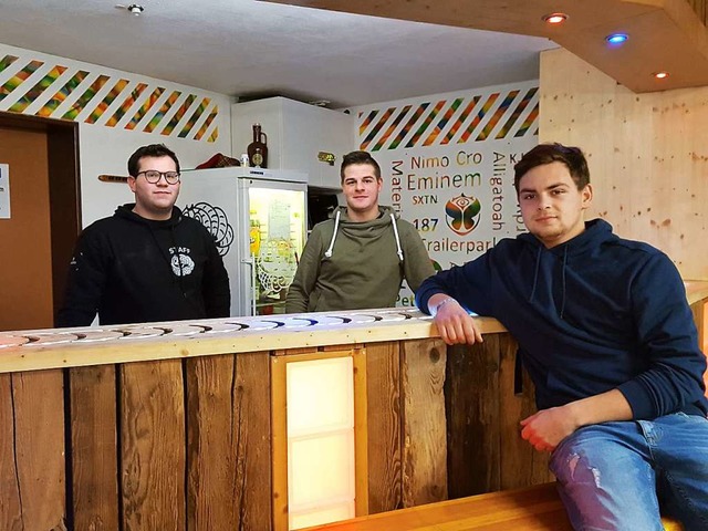 Im Januar stellten Timon Willmann (von...u gestalteten Jugendclub Holzwurm vor.  | Foto: Beate Zehnle-Lehmann
