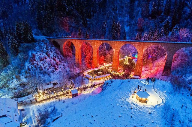 Der Weihnachtsmarkt in der Ravennaschlucht.  | Foto: Achim Mende / Hochschwarzwald Tourismus GmbH