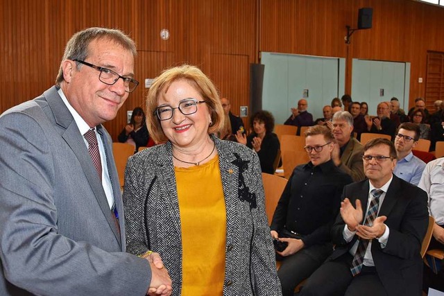 Sabine Hartmann-Mller wird von OB Kla...svorsteherin von Herten verabschiedet.  | Foto: Heinz und Monika Vollmar