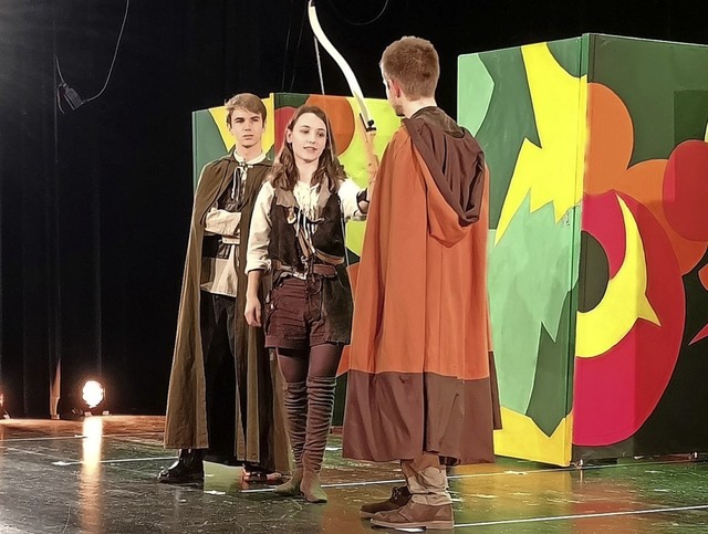 Robin Hood wird gespielt von Julia Sanner.   | Foto: Nele Augenstein
