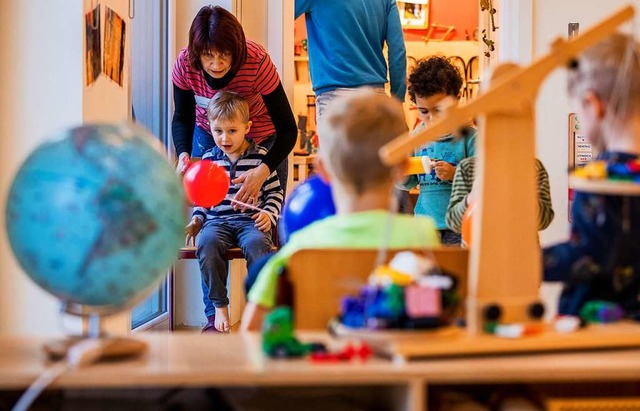 Wenn Kindergartenpltze nicht ausreichen, mssen Kids zu Hause spielen.  | Foto: Jens Bttner
