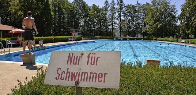 Das Schwimmerbecken im Bad Sckinger Waldbad wird nach der Saison 2020 saniert.   | Foto: Martin Herceg