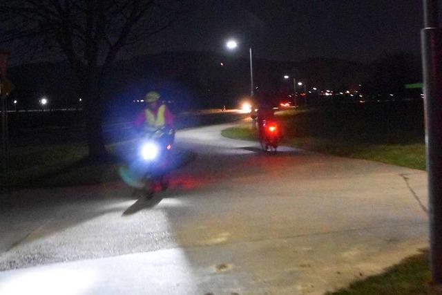 Denzlingen berlegt, Radwege mit Solar-Laternen zu beleuchten