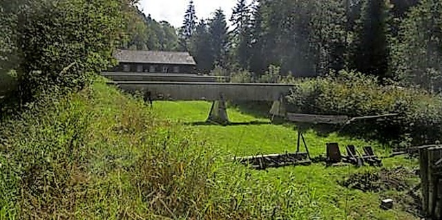 Sanierungsbedrftig ist der Schiestan...zen knnen derzeit die Anlage nutzen.   | Foto: Stadtverwaltung