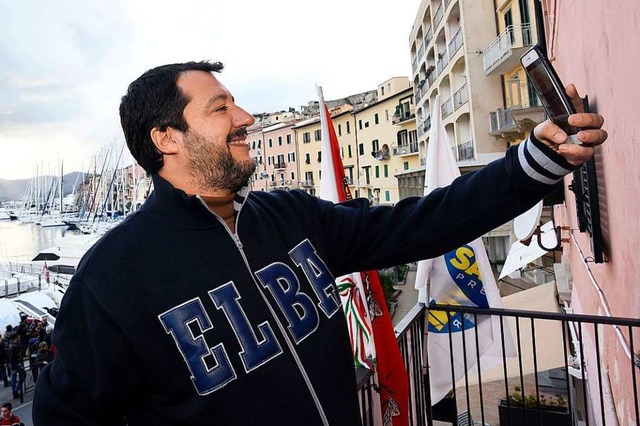 Lega-Chef Salvini lauert auf seine Chance, Regierungschef zu werden.  | Foto: Stefano Cavicchi.Stefan (dpa)