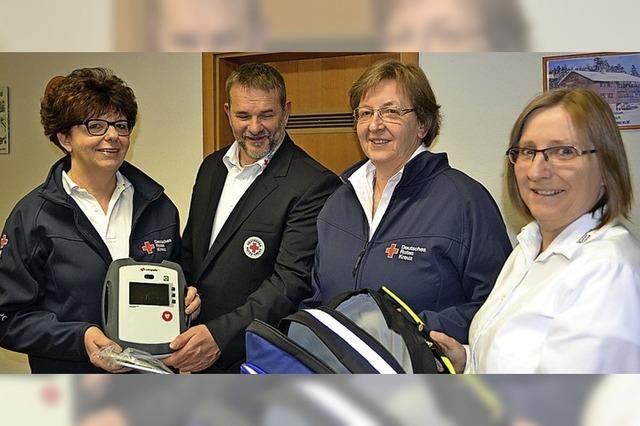Spender finanzieren mobilen Defibrillator