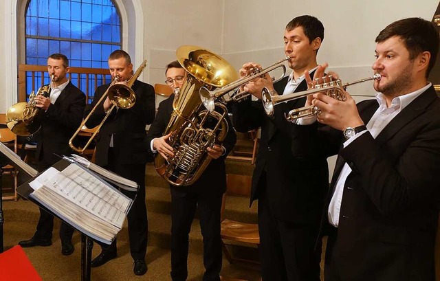 Die Musiker der beeindruckenden Brass ...er Ukraine in der Kirche St. Fridolin.  | Foto: Roswitha Frey
