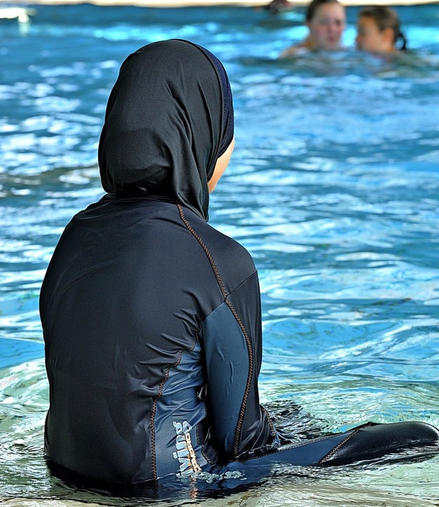 Eine Muslima im Burkini   | Foto: Rolf Haid