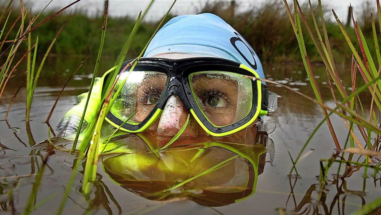 S bog. Подводное плавание в болоте. Bog snorkelling. Снорклинг на болоте. Подводная съемка в болоте.